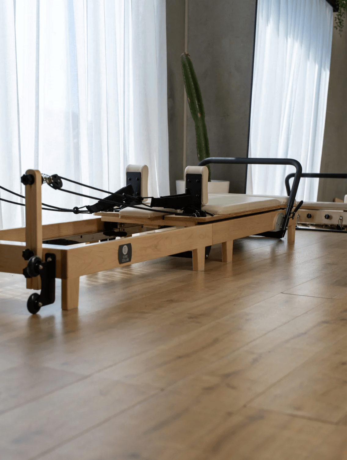 Foldable eco Pilates reformer for home use