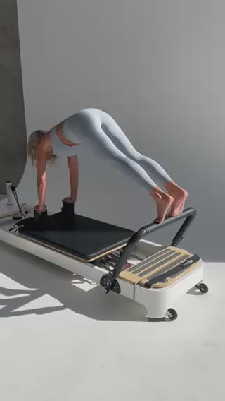 Queen 2.0 Studio Pilates Reformer